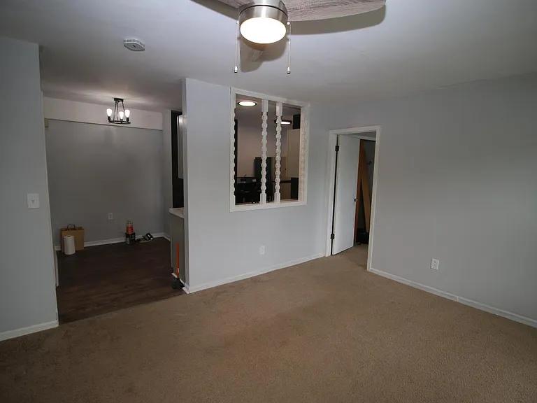 120 Stutzman Rd #1W — Photo 3