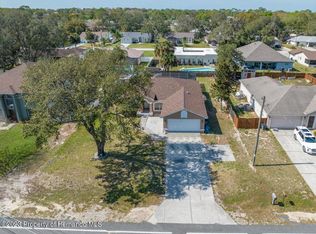2459 Deltona Blvd, Spring Hill, FL 34606