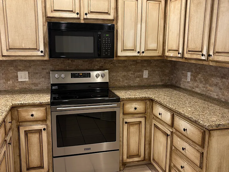 10603 Wayne Ave — Photo 4