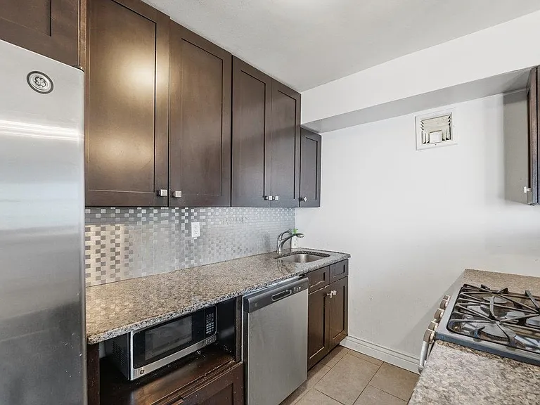 6040 Boulevard East #21J — Photo 5