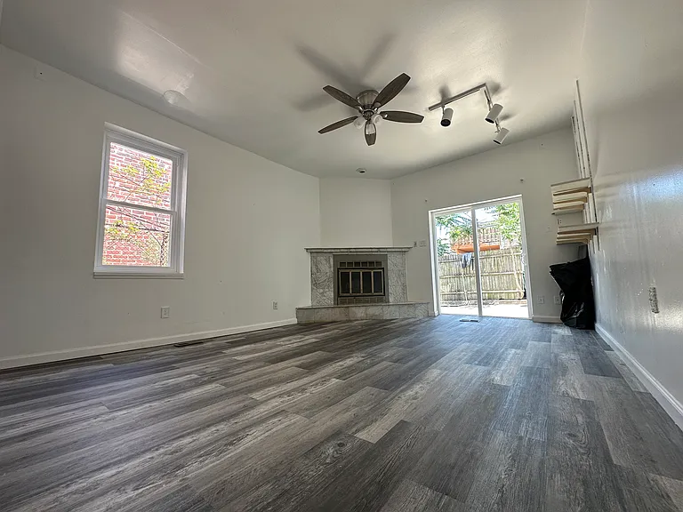 1433 S 6th St #1 — Photo 5