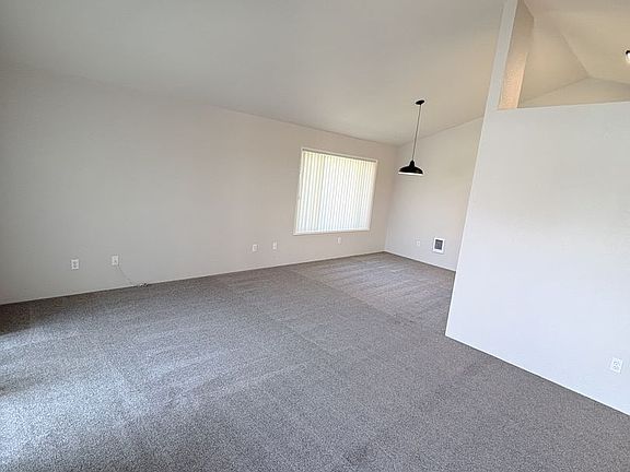 3rd image of 5733-5735 Glenridge Way #5737