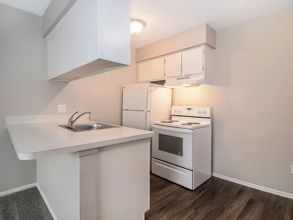 3854 Fort St, Trenton, MI