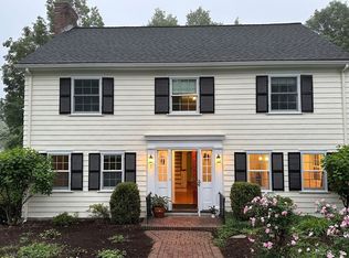 7 Richard Rd, Lexington, MA 02421