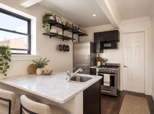 8 Centre Market Pl APT 8, New York, NY 10013