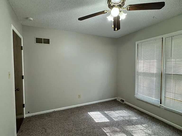 5330 Westridge Rd — Photo 11