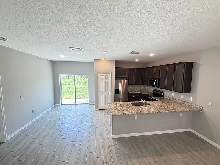 1388 Hazel St NW — Photo 8