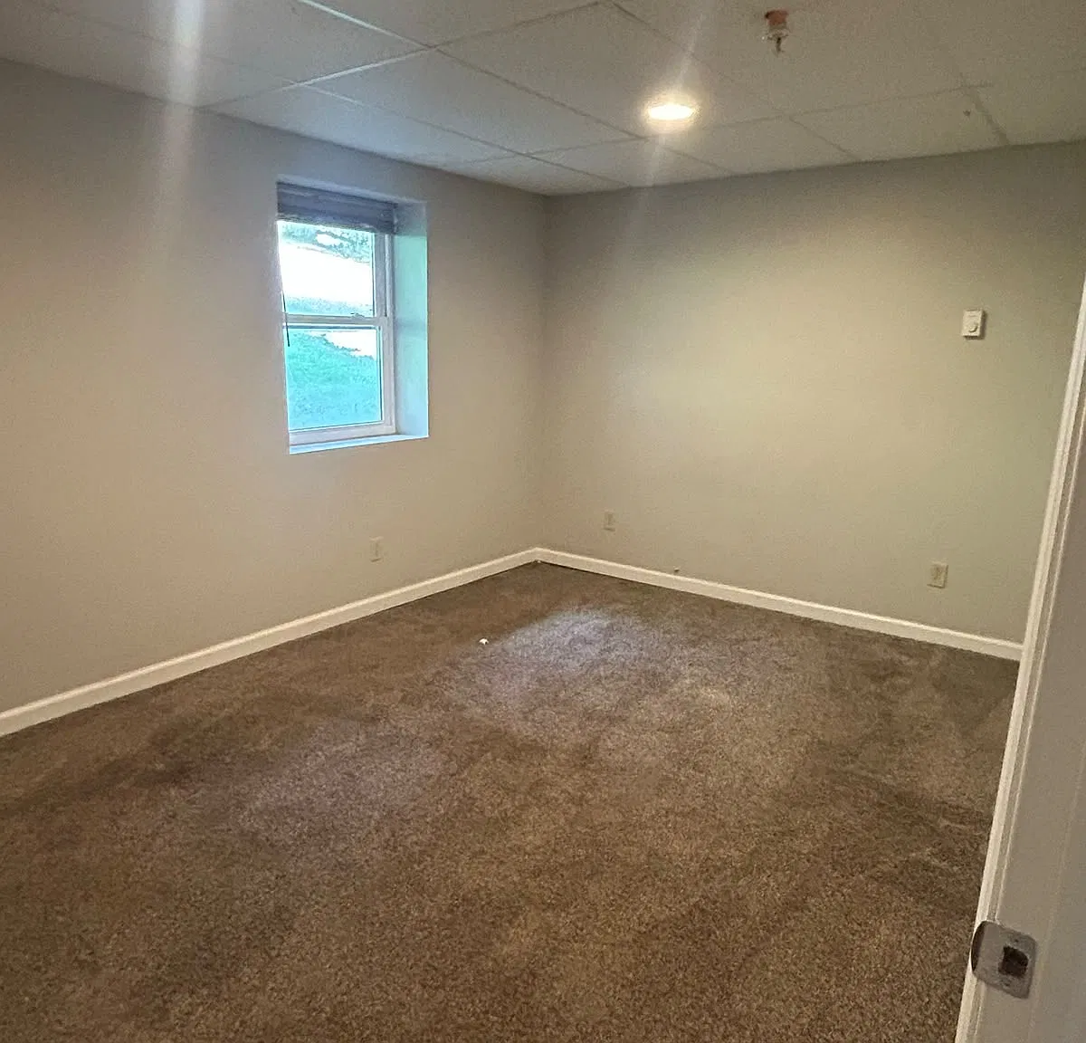 2 bed, 900 sqft, $1,050 — Photo 3
