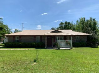 2012 Main St, Grand Ridge, FL 32442