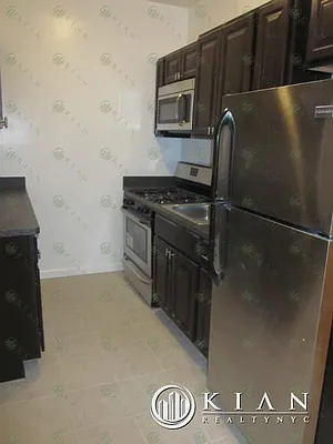 Rented by Kian Realty | media 19