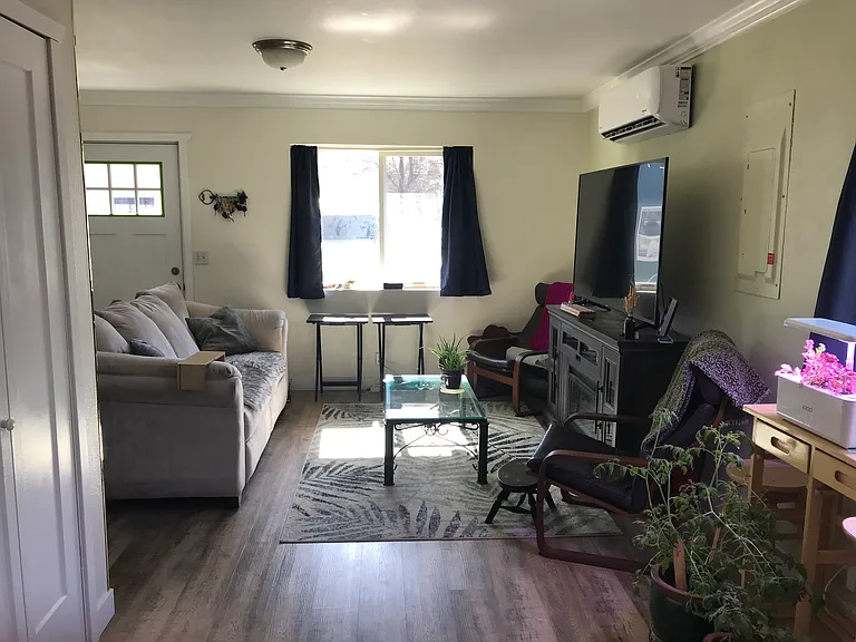 Southern Ave — Photo 6