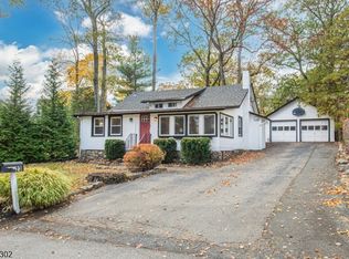 23 Summit Dr, Denville Twp., NJ 07834