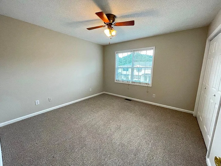 930 Spring Forest Rd #B4 — Photo 17