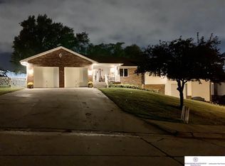 4732 S 81st St, Ralston, NE 68127