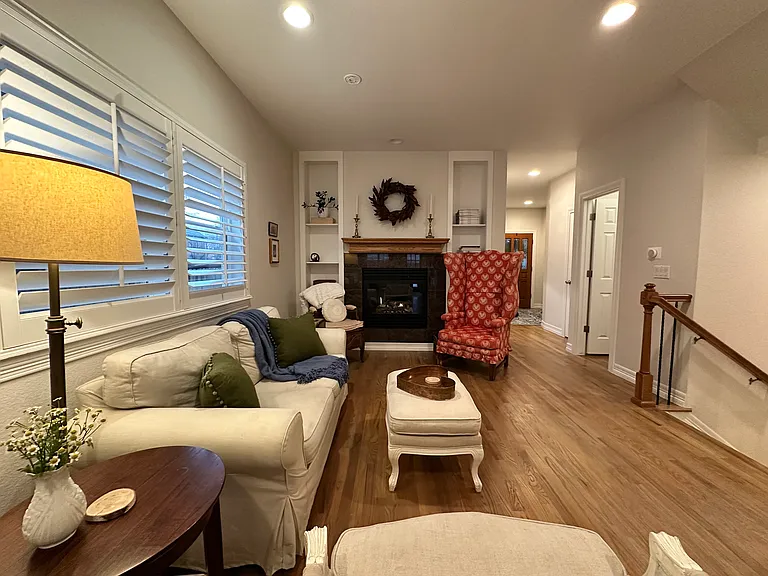 2411 S Race St — Photo 9