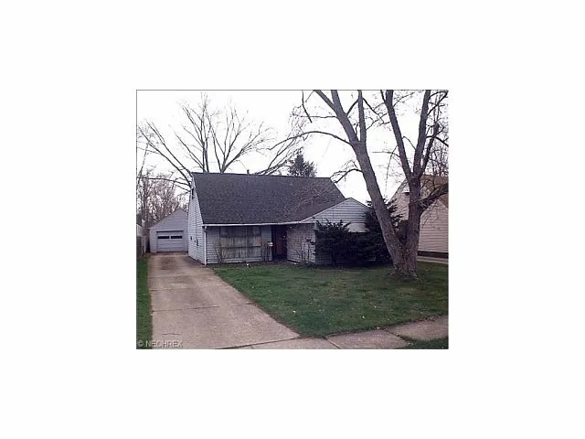 2274 Stephens Ave NW photo 1
