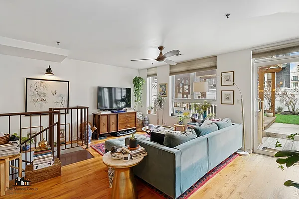 Rented by Bold New York | media 15