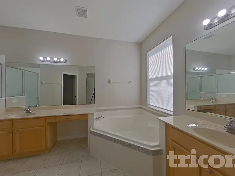 1815 Honeydew Ct — Photo 10