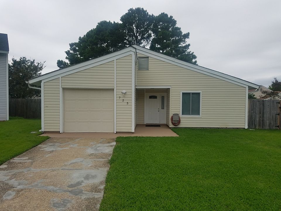 1st image of 725 Linden Ct