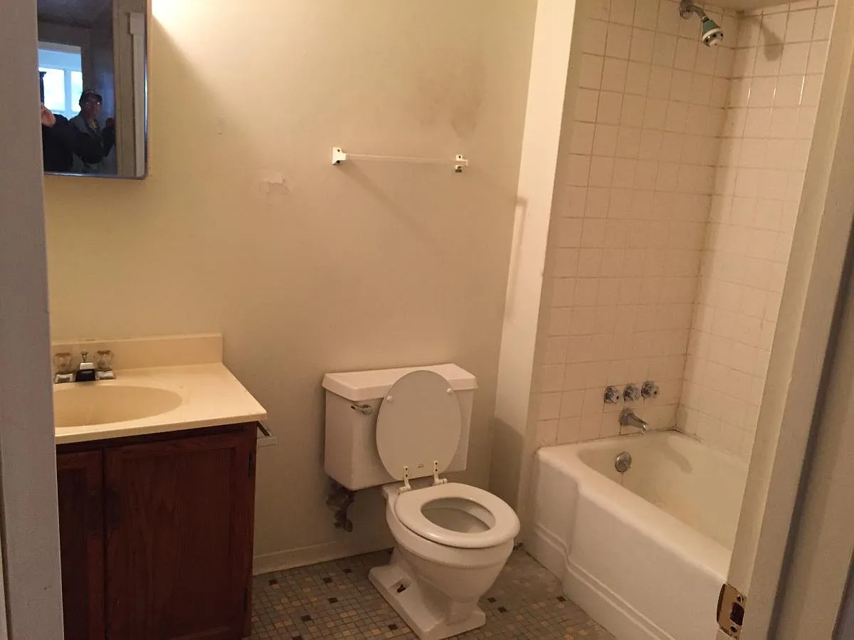 4916 Forest Ave — Photo 4