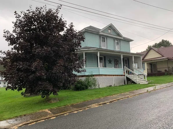 73 Martin Ave, Masontown, WV 26542