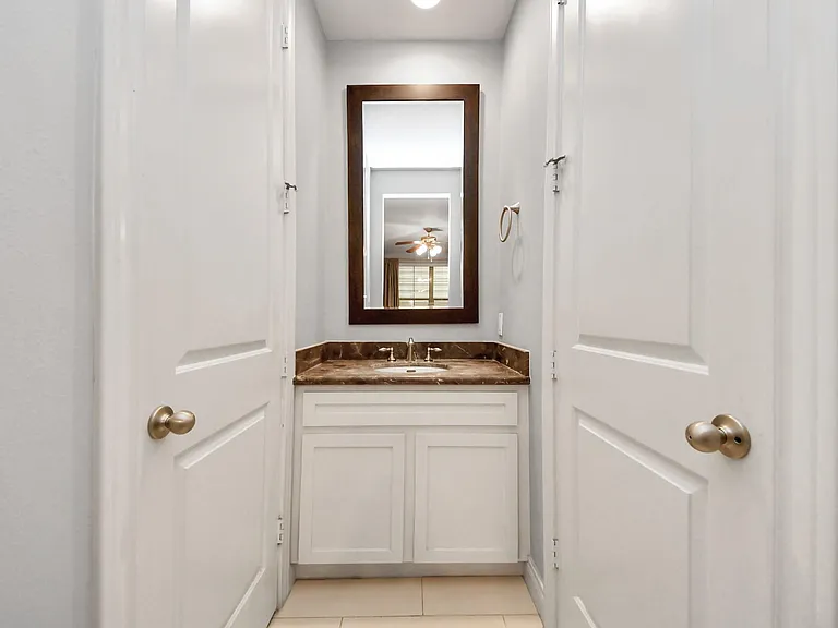 3422 Center St — Photo 18