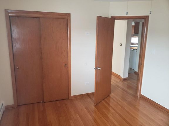 3rd image of 3522 Oak Park Ave APT 1F