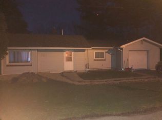 1185 Rak Rd, Burns Harbor, IN 46304