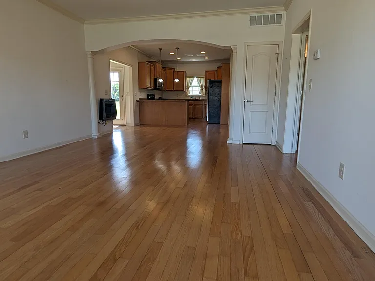 132 Judson Way — Photo 3