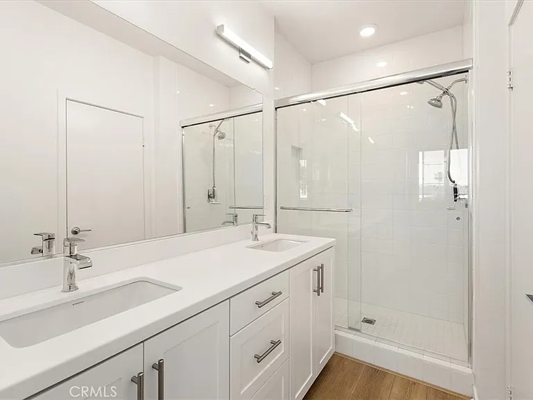 3667 Elm Ave — Photo 11