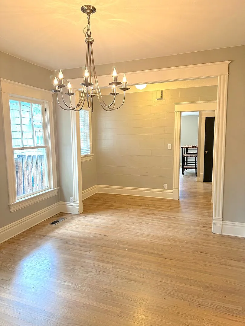 Beautiful 4- Bedroom North End Home — Photo 4