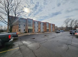 173 E Michigan Ave APT 107A, Three Rivers, MI 49093