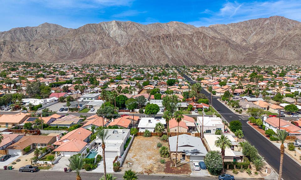 1st image of 52065 Avenida Navarro