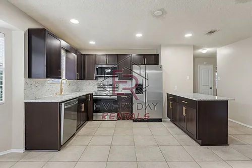 3005 Thoroughbred Dr Photo 1
