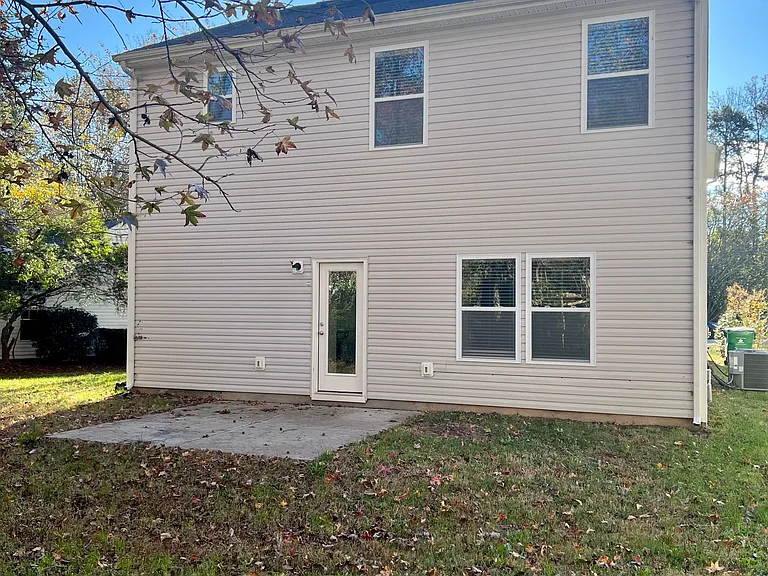7926 Bristle Ln — Photo 2
