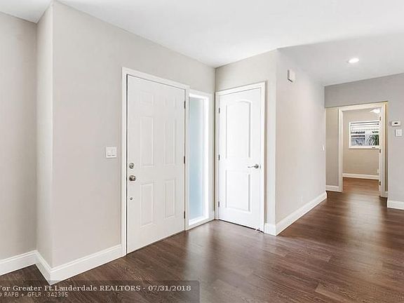 5th image of 429 SE 3rd St