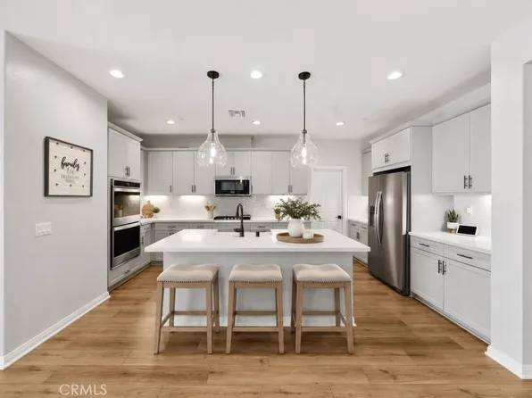 29050 Golden Sunset Cir, Winchester, CA 92596