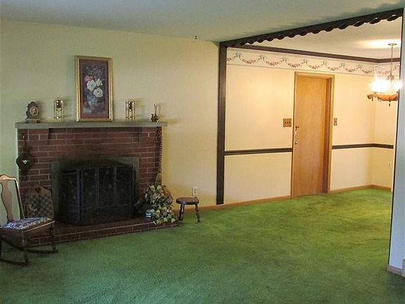 4th image of 4509 Creekview Dr