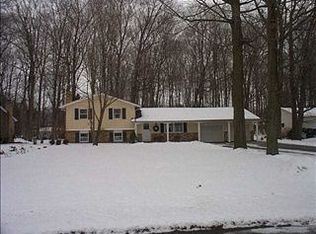 74 Ramblewood Dr, North Chili, NY 14514