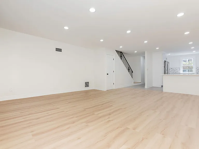 118 Texas Ave #1 — Photo 14