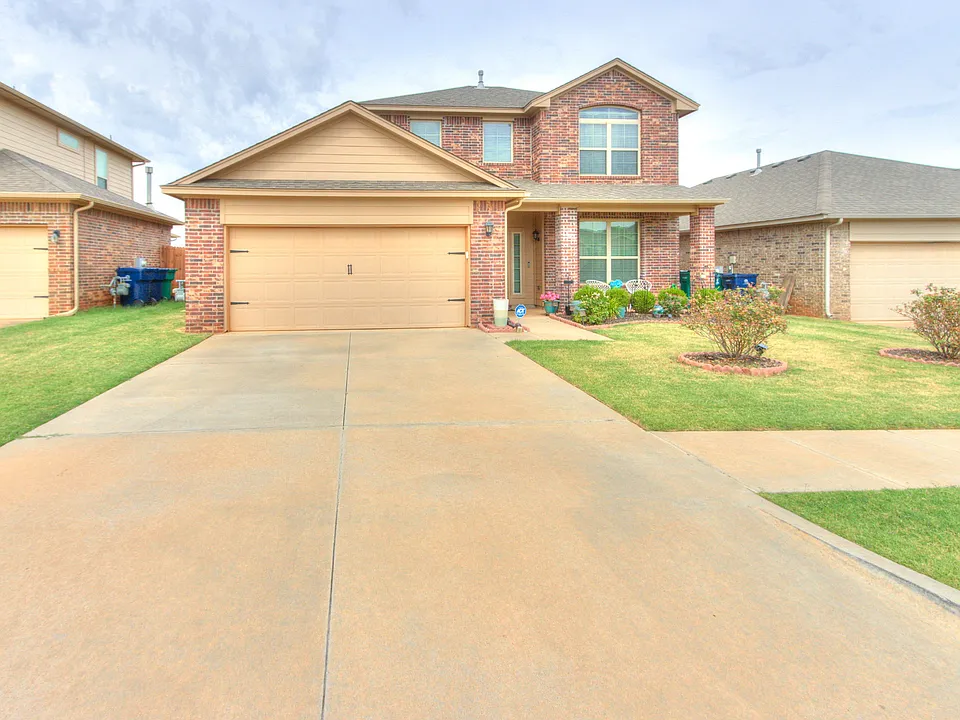 14805 Gravity Falls Ln