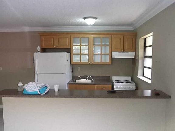 4th image of 9751 Wayne Ave APT 5