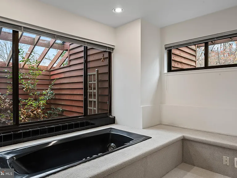 11286 Spyglass Cove Ln — Photo 12