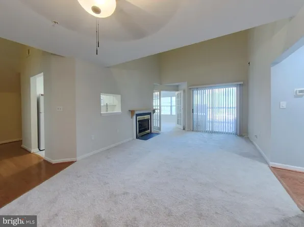 6600 Lake Park Dr #2E, Greenbelt, MD 20770