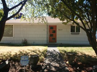 7317 27th Ave SW, Vashon, WA 98126