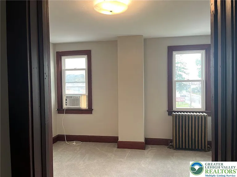 543 W Emaus Ave — Photo 29