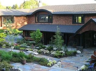 4570 54th Ave SW, Seattle, WA 98116