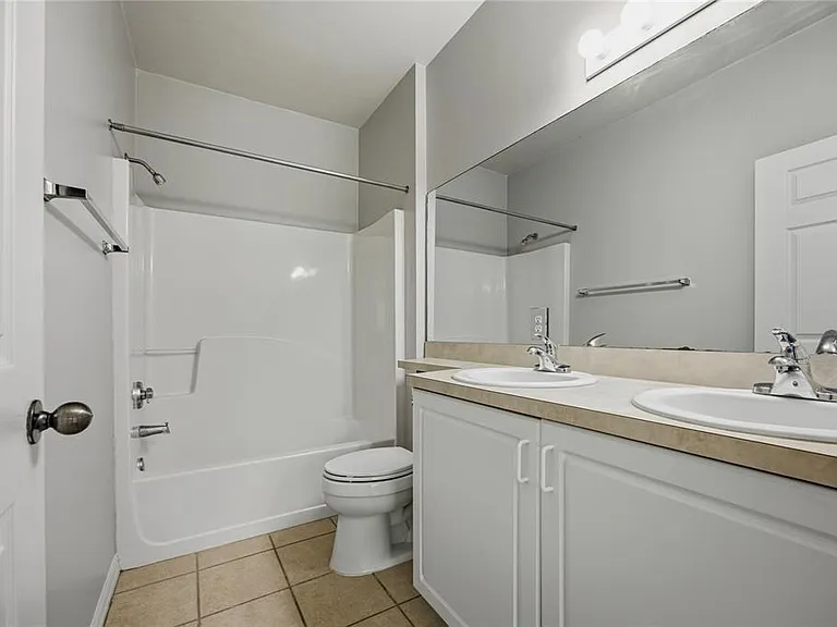 13200 W Newberry Rd #U117 — Photo 21