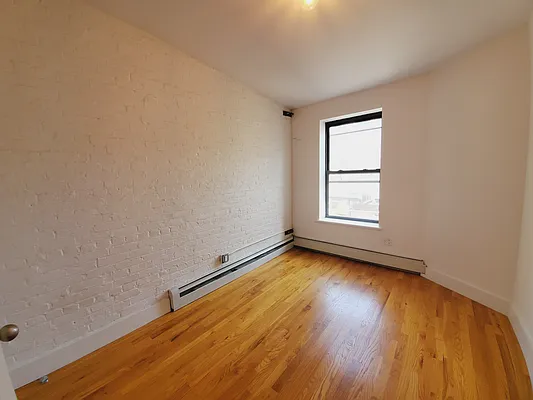 Rented by Ideal Properties Group | media 27