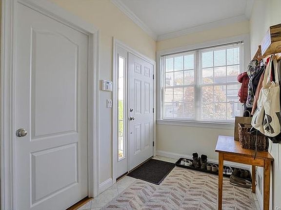 3rd image of 64 Saratoga Ave